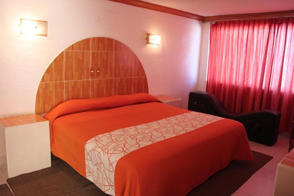 Hotel Plaza Sahagun Ciudad Sahagun Exterior photo